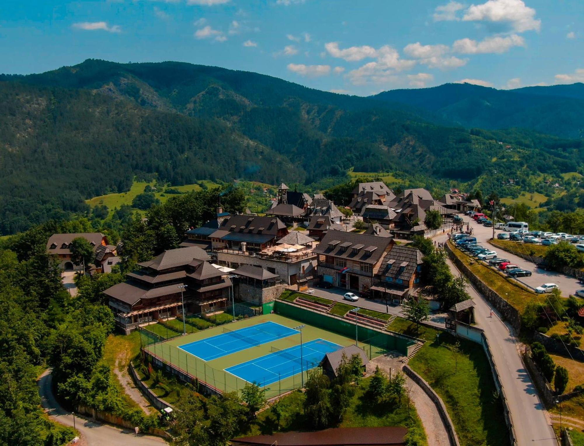 Mecavnik Resort موكرا غورا المظهر الخارجي الصورة