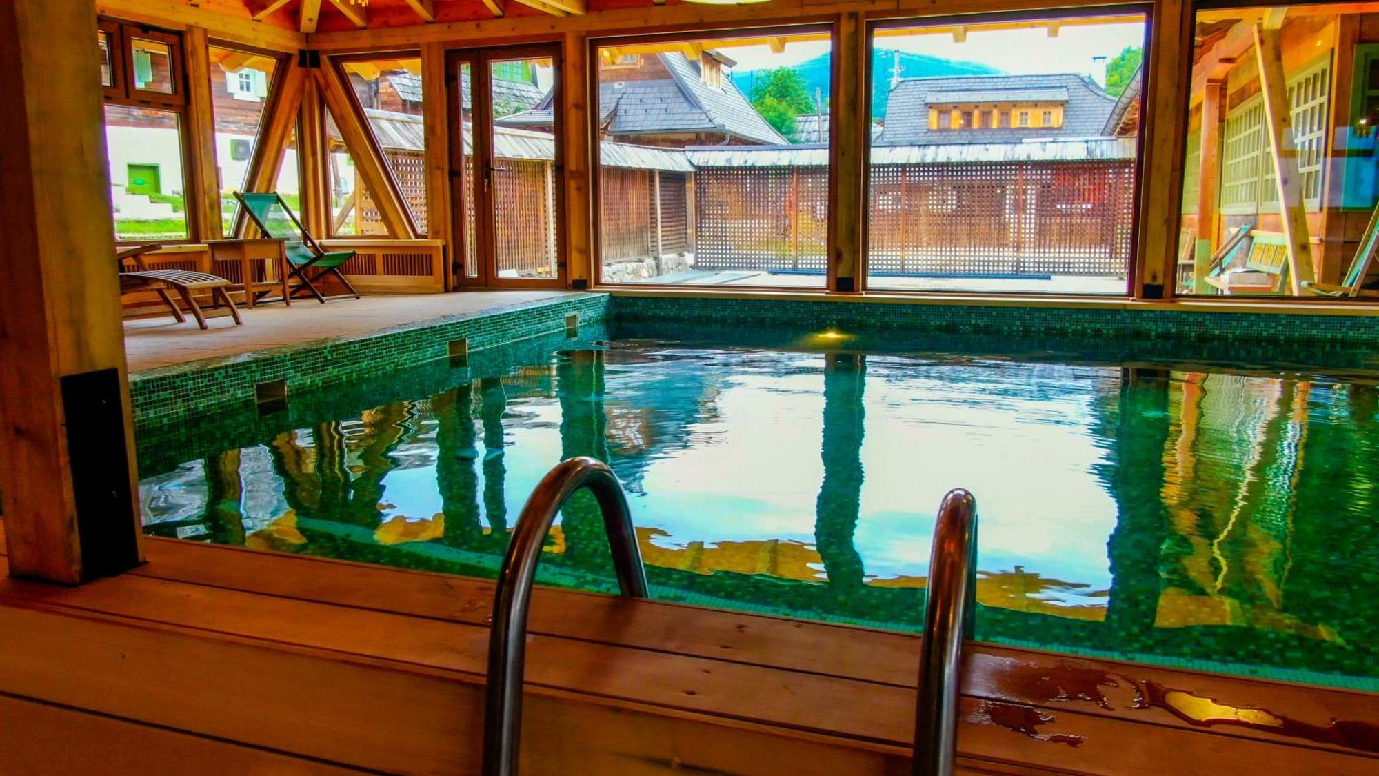 Mecavnik Resort موكرا غورا المظهر الخارجي الصورة
