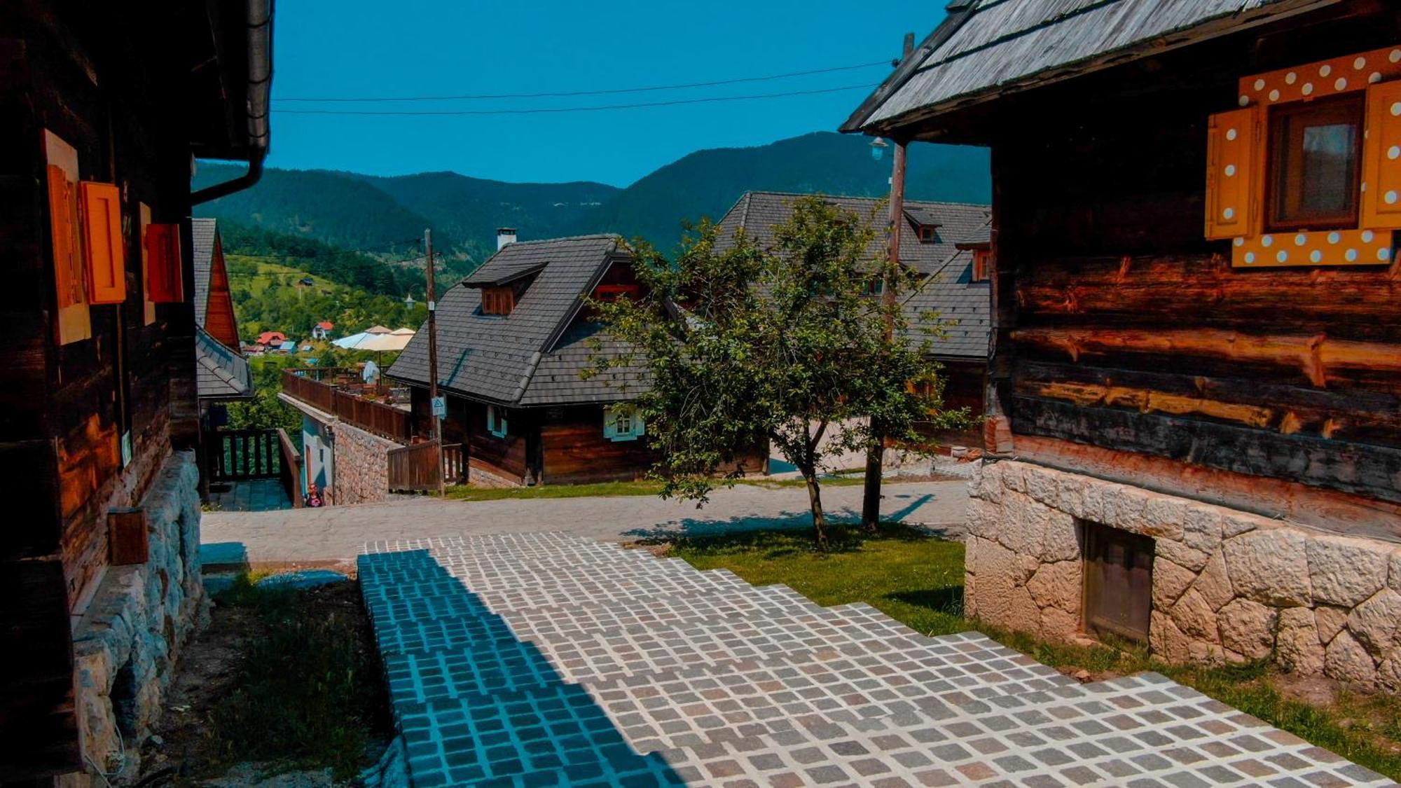 Mecavnik Resort موكرا غورا المظهر الخارجي الصورة