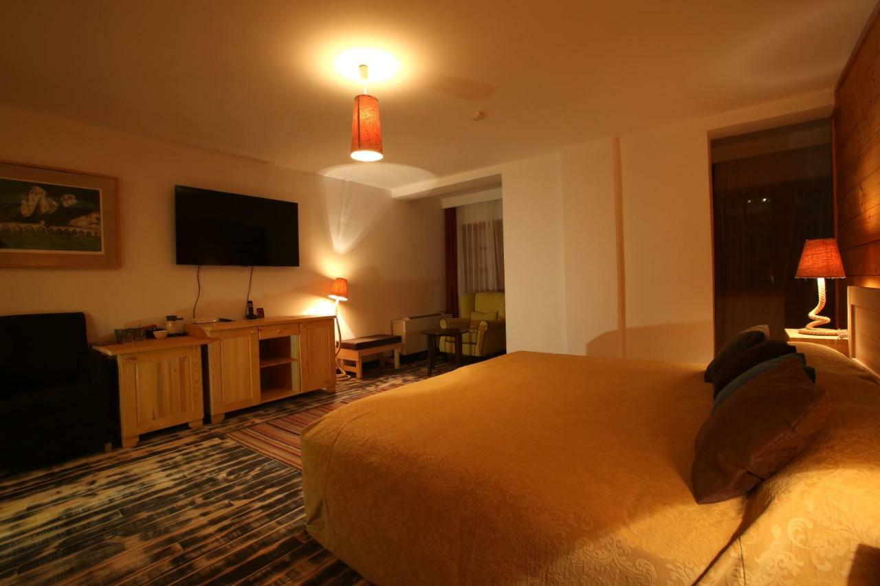 Mecavnik Resort موكرا غورا المظهر الخارجي الصورة